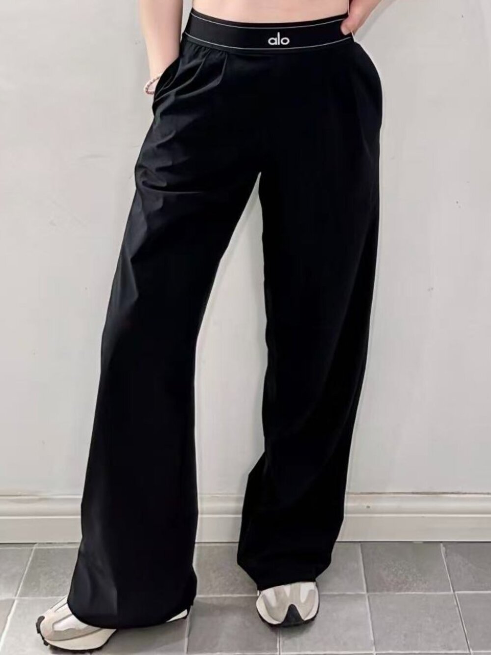 🧥Classic Black Trousers ALO Yoga NWT Suit Up Trouser🪂Clean girl style